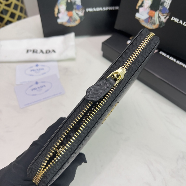 プラダ財布コピー素材ディテール